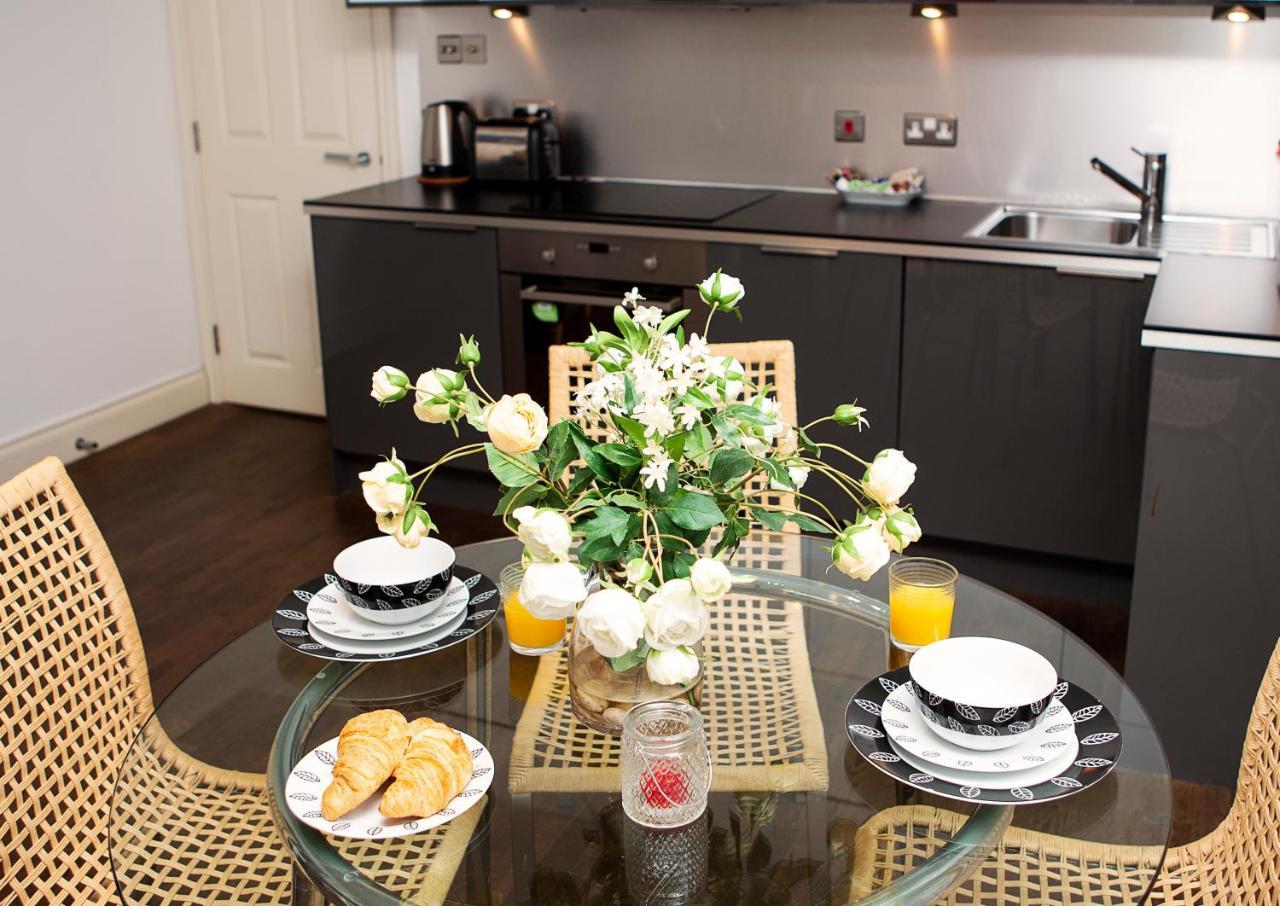 Apt 2, Trafalgar Square 2Nd Floor By Indigo Flats ลอนดอน ภายนอก รูปภาพ