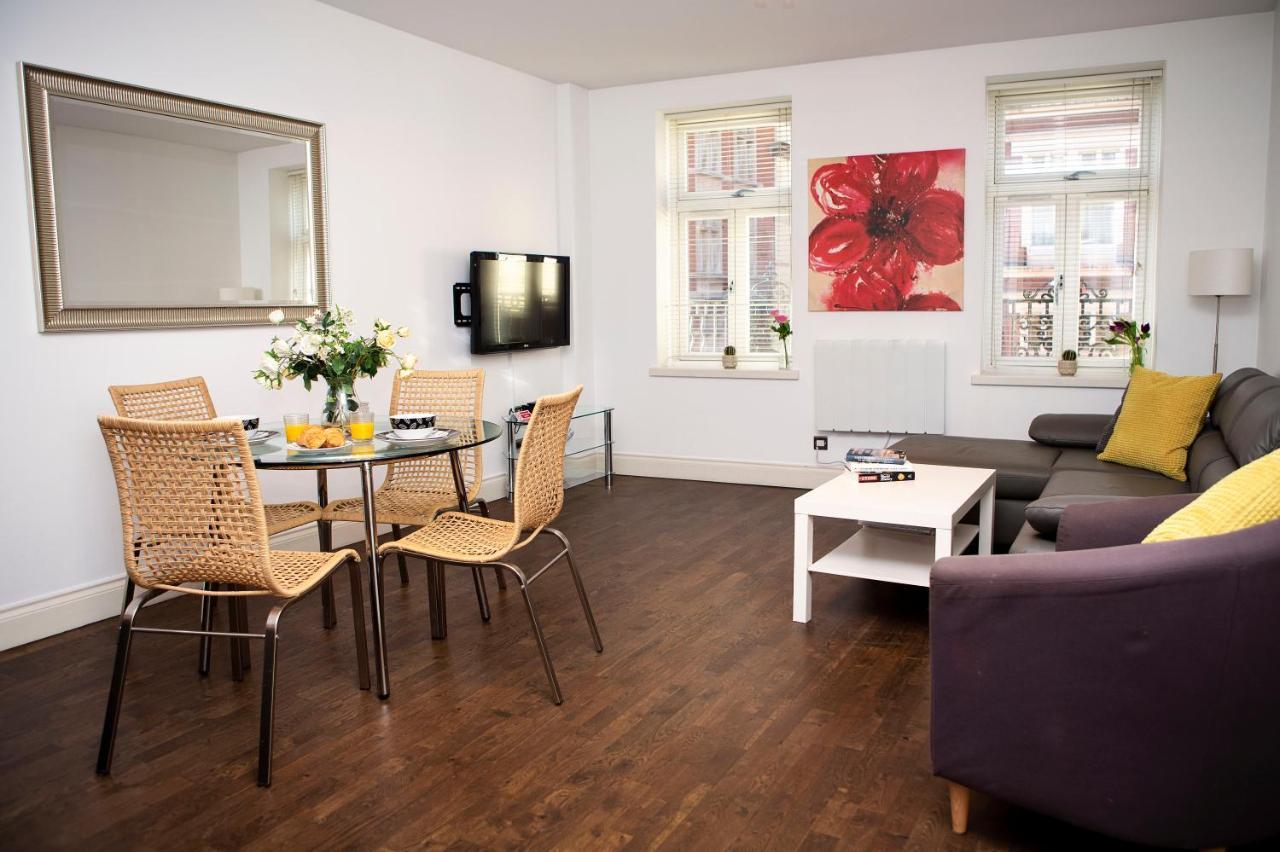 Apt 2, Trafalgar Square 2Nd Floor By Indigo Flats ลอนดอน ภายนอก รูปภาพ